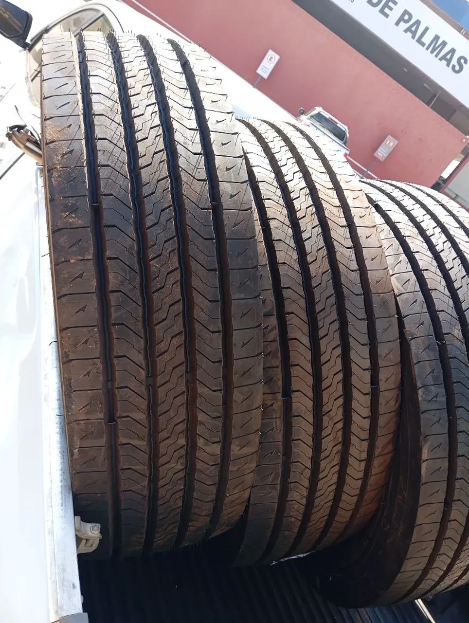 PNEUS 295/80 22,5 ROYAL BLACK 