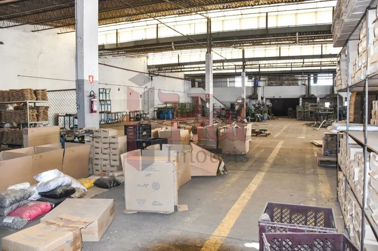 Galpão Comercial|Industrial Amplo Espaço e Infraestrutura Completa - Foto 4