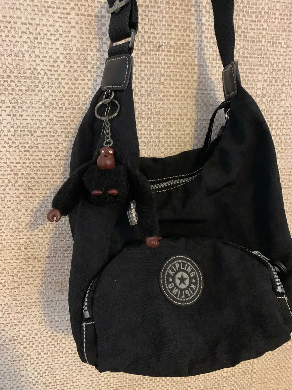 Bolsa Kipling Capucine Original cor preta - Foto 2
