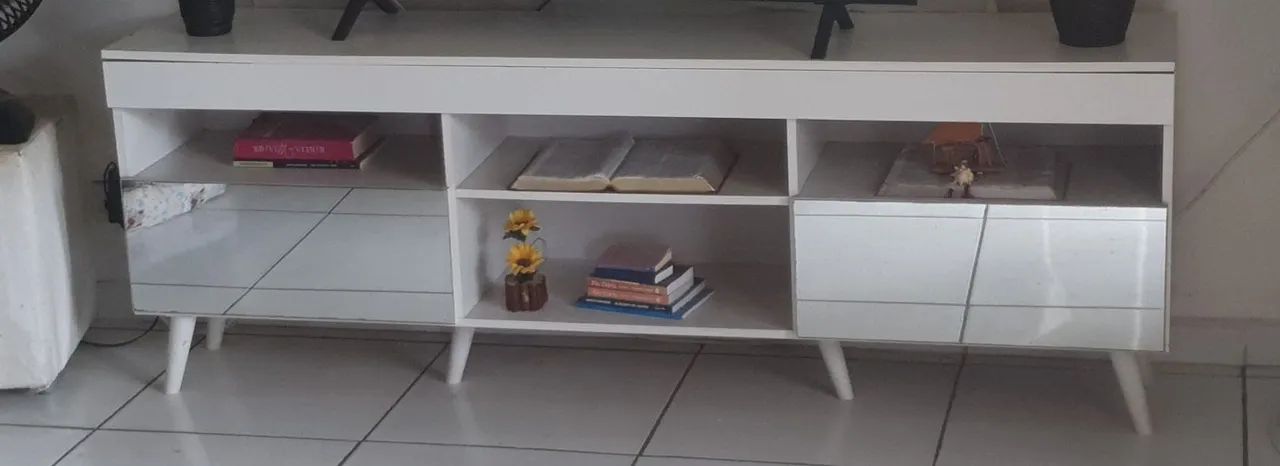 Rack branco retrô 2 portas com espelho  - Foto 3