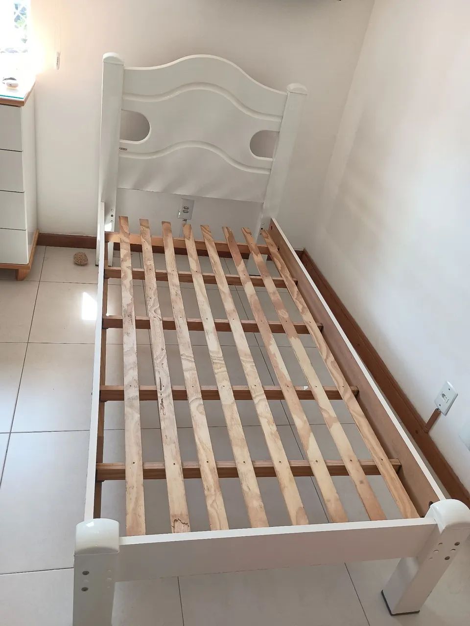 Vendo cama de solteiro em MDF - Foto 3