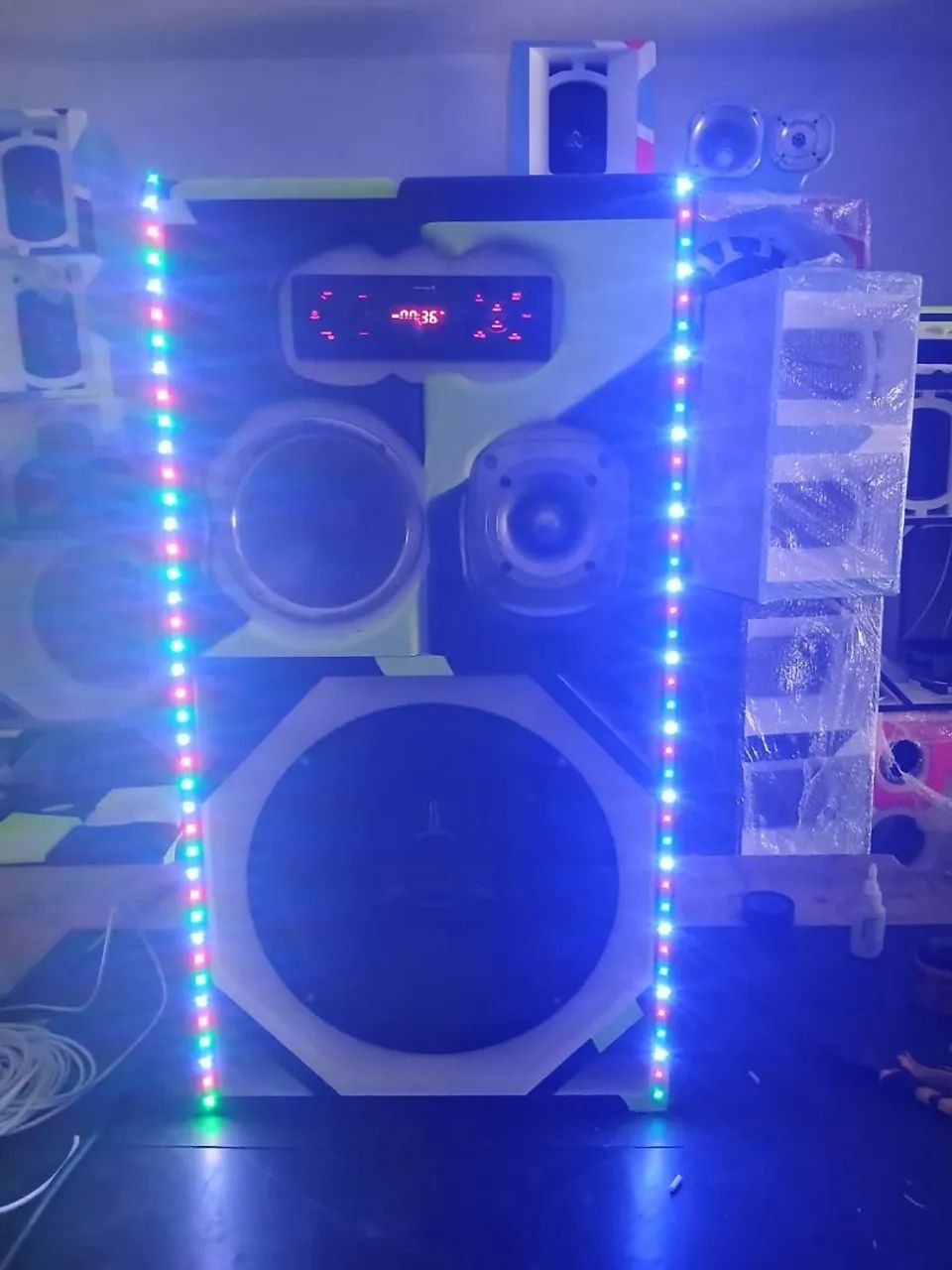 Caixa bob -Grave"12 350rms+tweeter+Radio Bluetooth e usb+fonte e leds+Módulo 800 e corneta