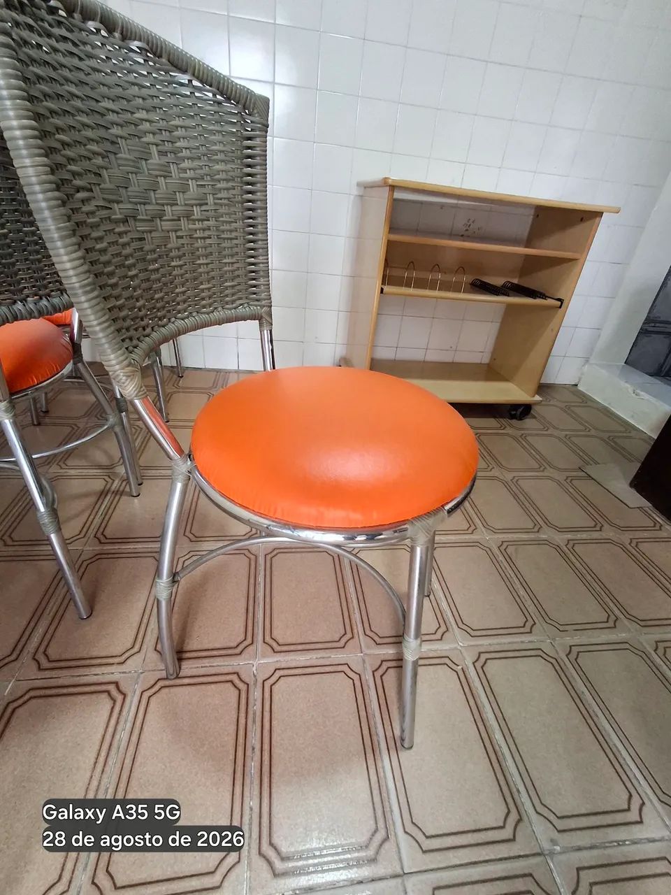 5 cadeiras de inox  - Foto 2