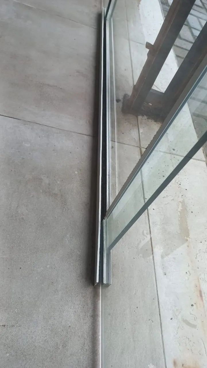 Vidros vitrine de loja - Foto 4