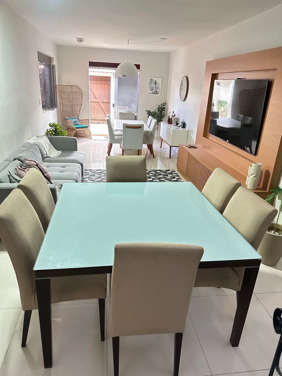 Mesa de madeira 6 lugares  - Foto 3