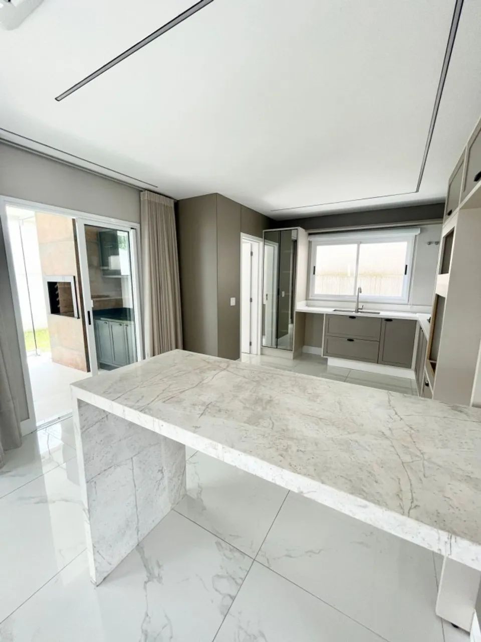 Casa com 4 Quarto(s) e 5 banheiro(s) para Alugar, 295 m² por R$ 16000 / Mês - Foto 10