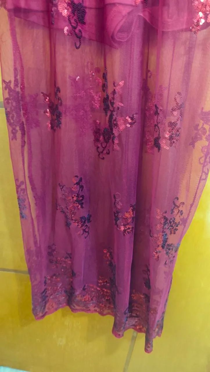 Macacão vermelho em tule com lantejoulas  - Foto 6