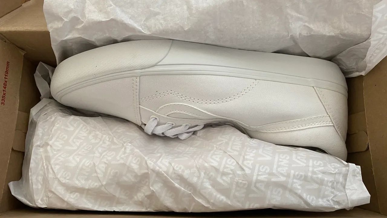 Tênis Vans OLD SKOOL TUMBLE TRUE WHITE
