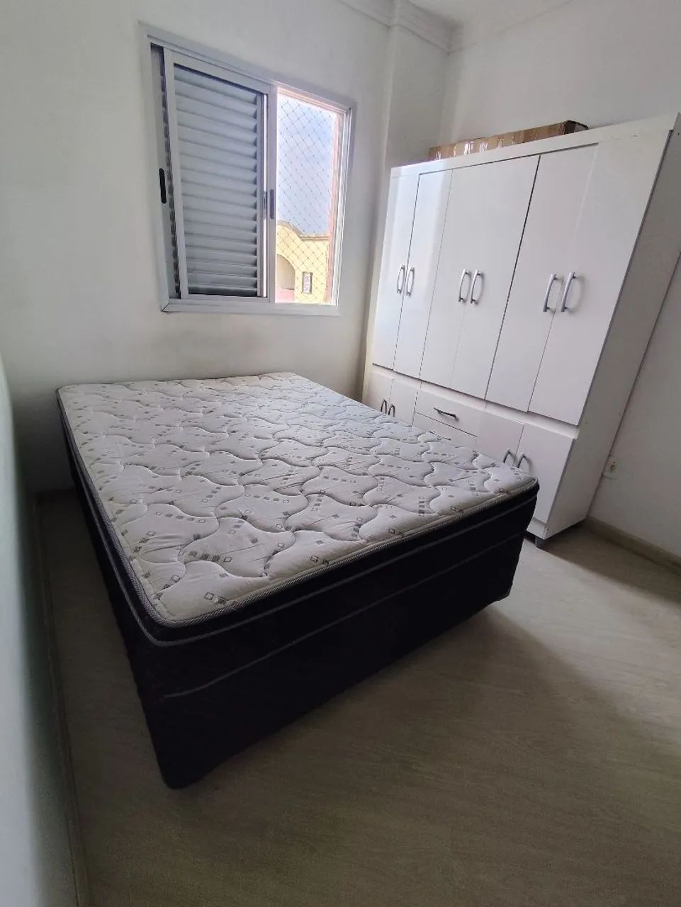 Vendo jogo de quarto em bom estado 
