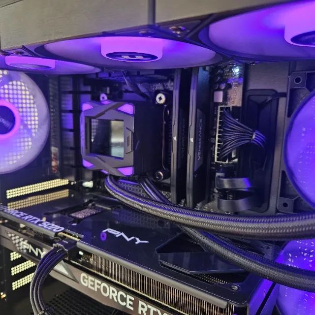 PC GAMER RTX 5070 | 7 9800X3D | 32GB RAM - Foto 3