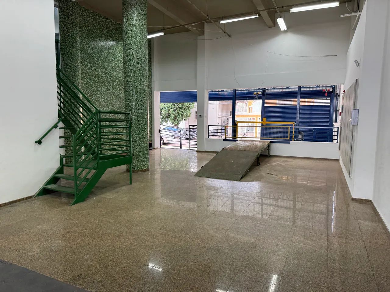Aluga se Galpão/Salão - Foto 4