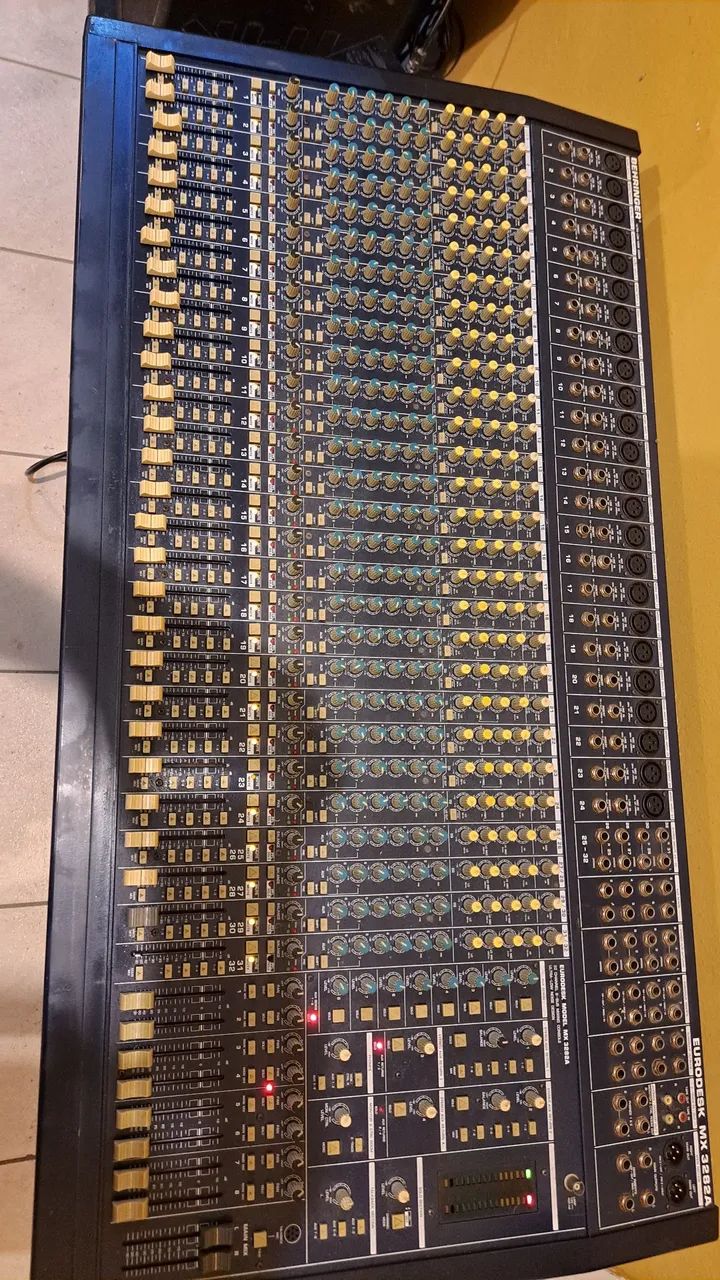 Mesa behringer 32 canais 8 aux  - Foto 3