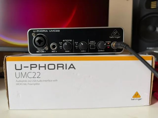 Behringer U-phoria UMC22