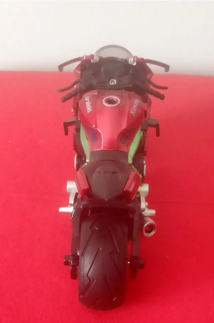 Moto miniatura de colecionador - Foto 3