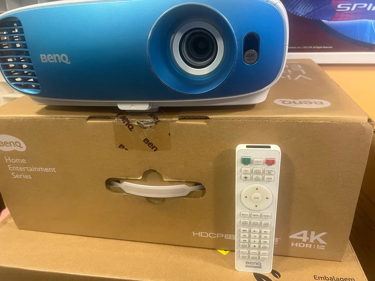 Projetor Benq 4K tk800m