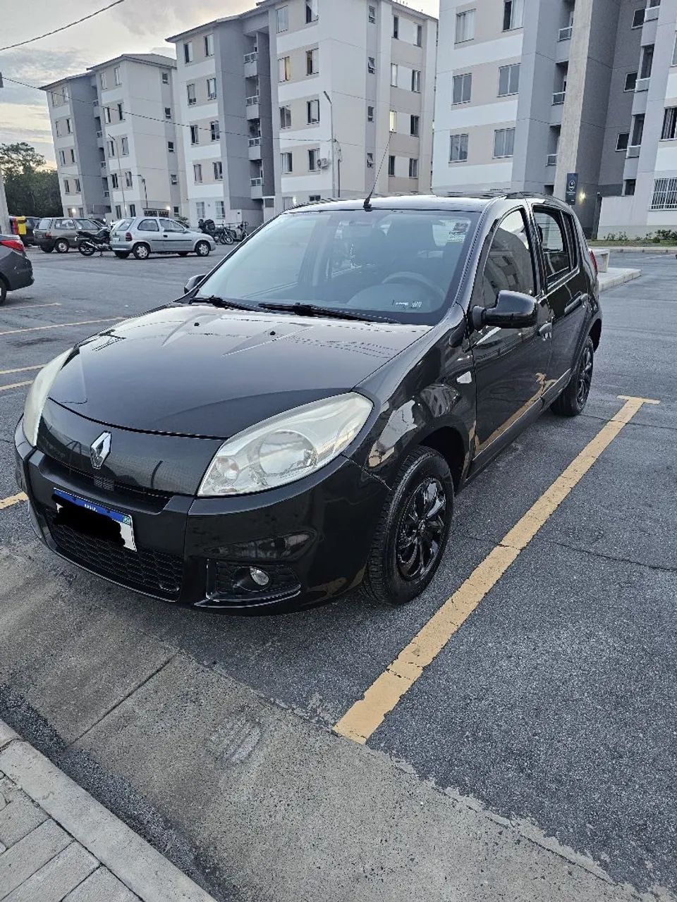 Renault Sandero EXPRESSION HI-FLEX 1.0 16V 5P 2013