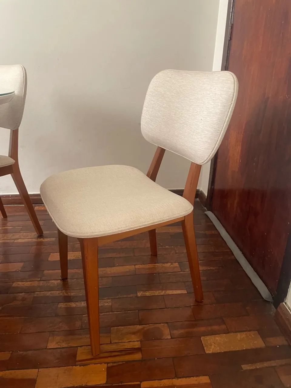 Mesa com 6 cadeiras  - Foto 5