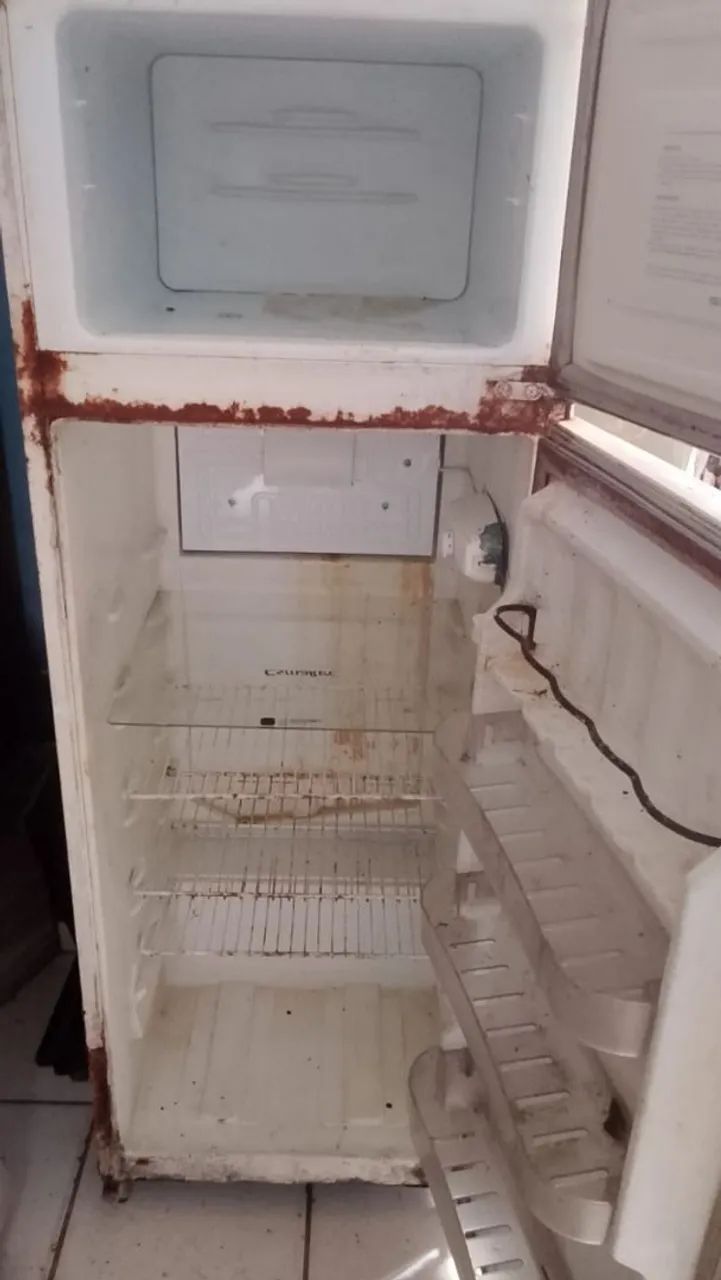 Geladeira pra vender  - Foto 2