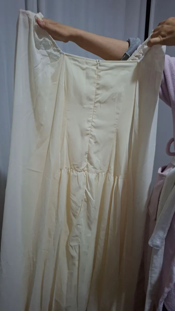 Vestido lindo Off White. TAMANHO M. NUNCA USADO - Foto 4
