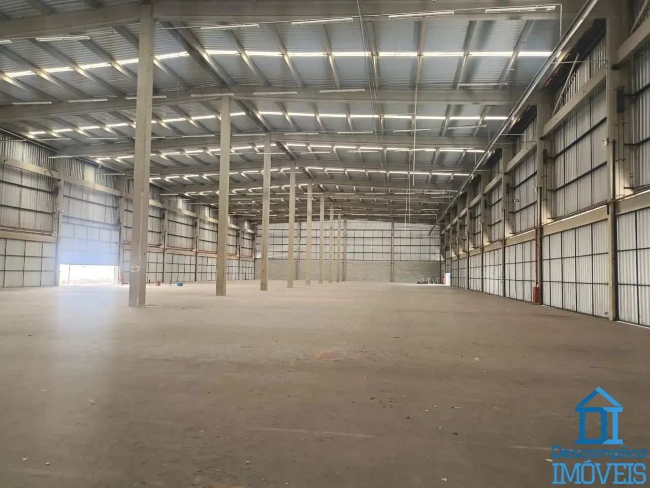 Galpão logístico crossdocking com 6.040 m² em Fortaleza