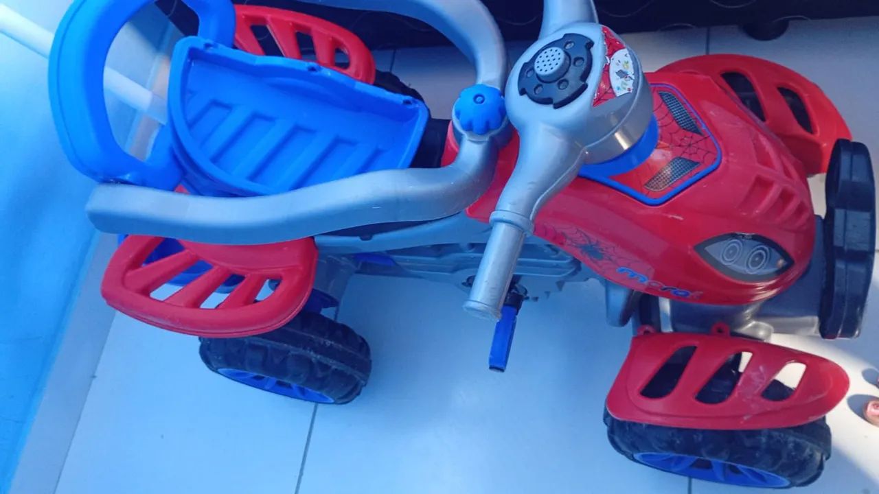 Carrinho pra bebê do homem aranha - Foto 2