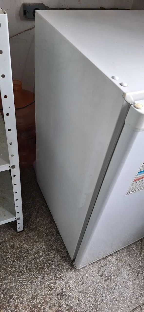 Frigobar 120 L pouco uso - Foto 2