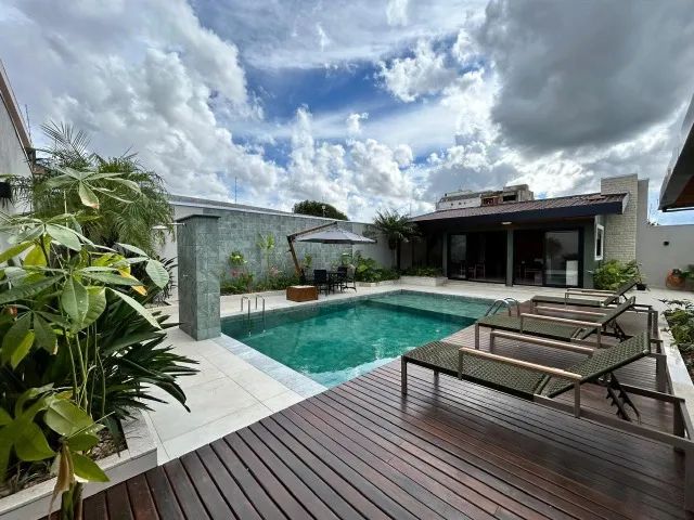 Casa com 04 quartos no Country