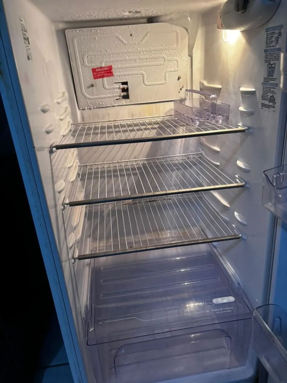 Vendo geladeira funcionando - Foto 4
