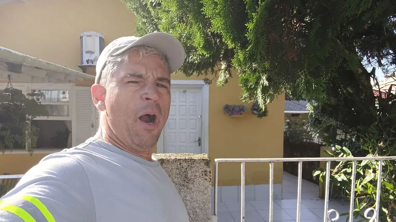 Limpeza de terrenos capinar roçar   l