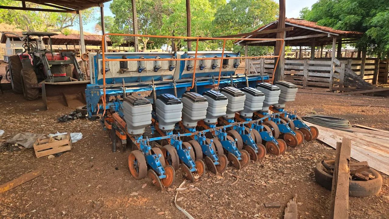 Plantadeira Metasa 8 linhas 50 cm - Tratores e máquinas agrícolas