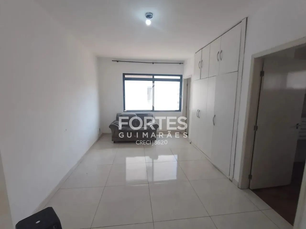 Apartamento/Kitchenet de 1 Quarto com 37 m² no Centro de Ribeirão Preto!