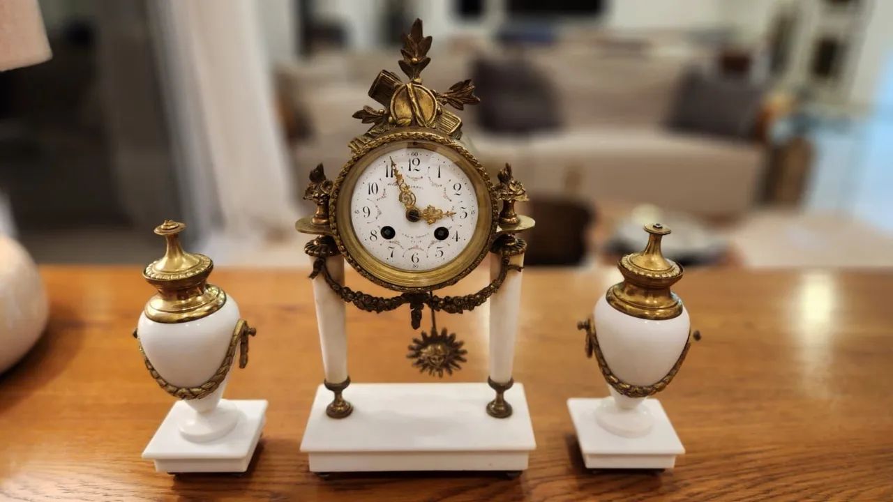 Relógio de mesa francês ( funcionando)