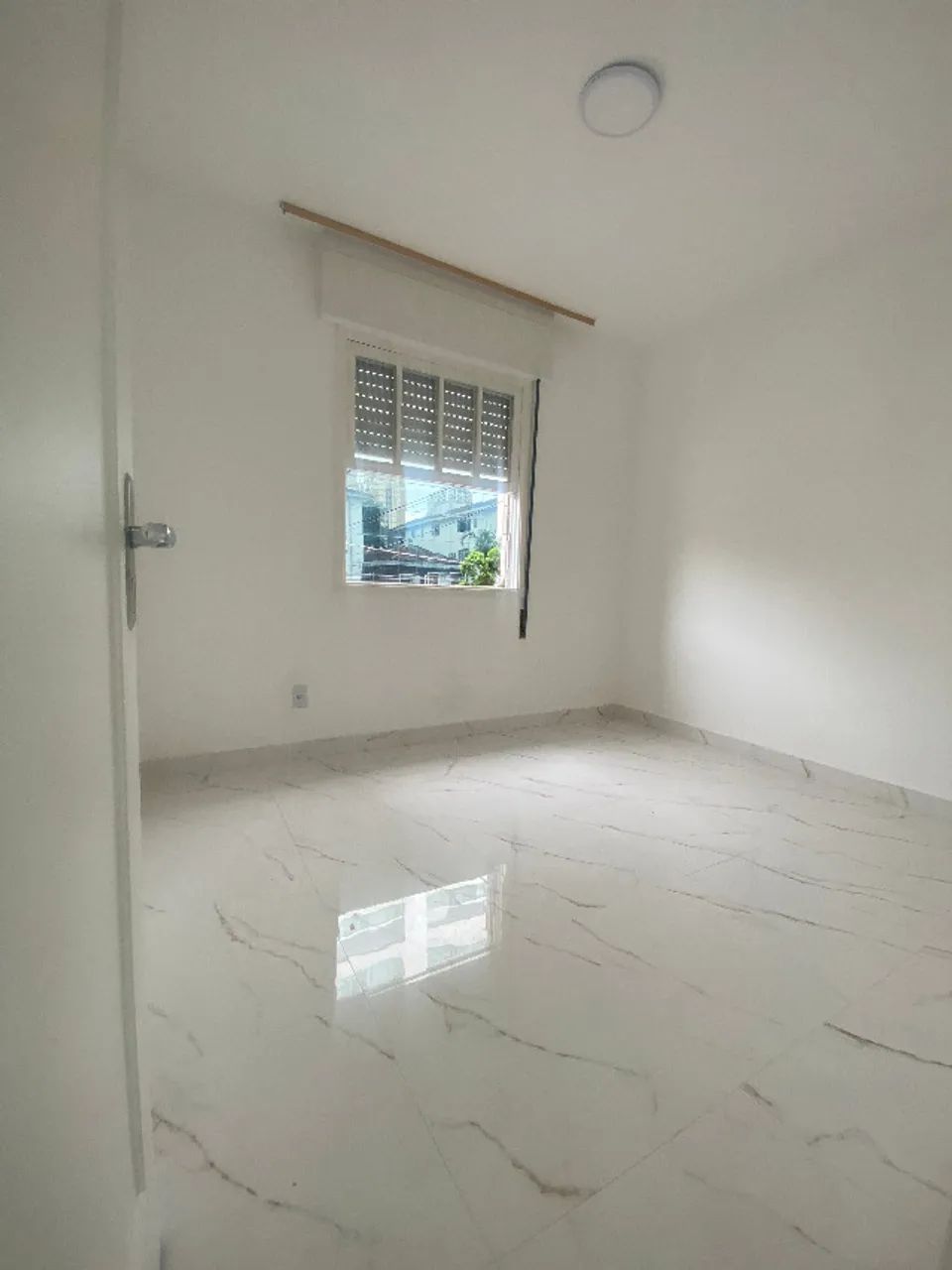 Apartamento 3 quartos, reformado, no Embaré. - Foto 4