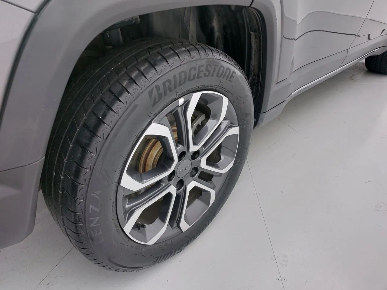 Jeep Commander Limited T270 1.3 TB Flex Aut., foto 14 de 18