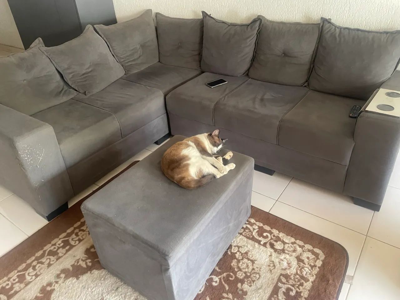 Sofá usado conservado 