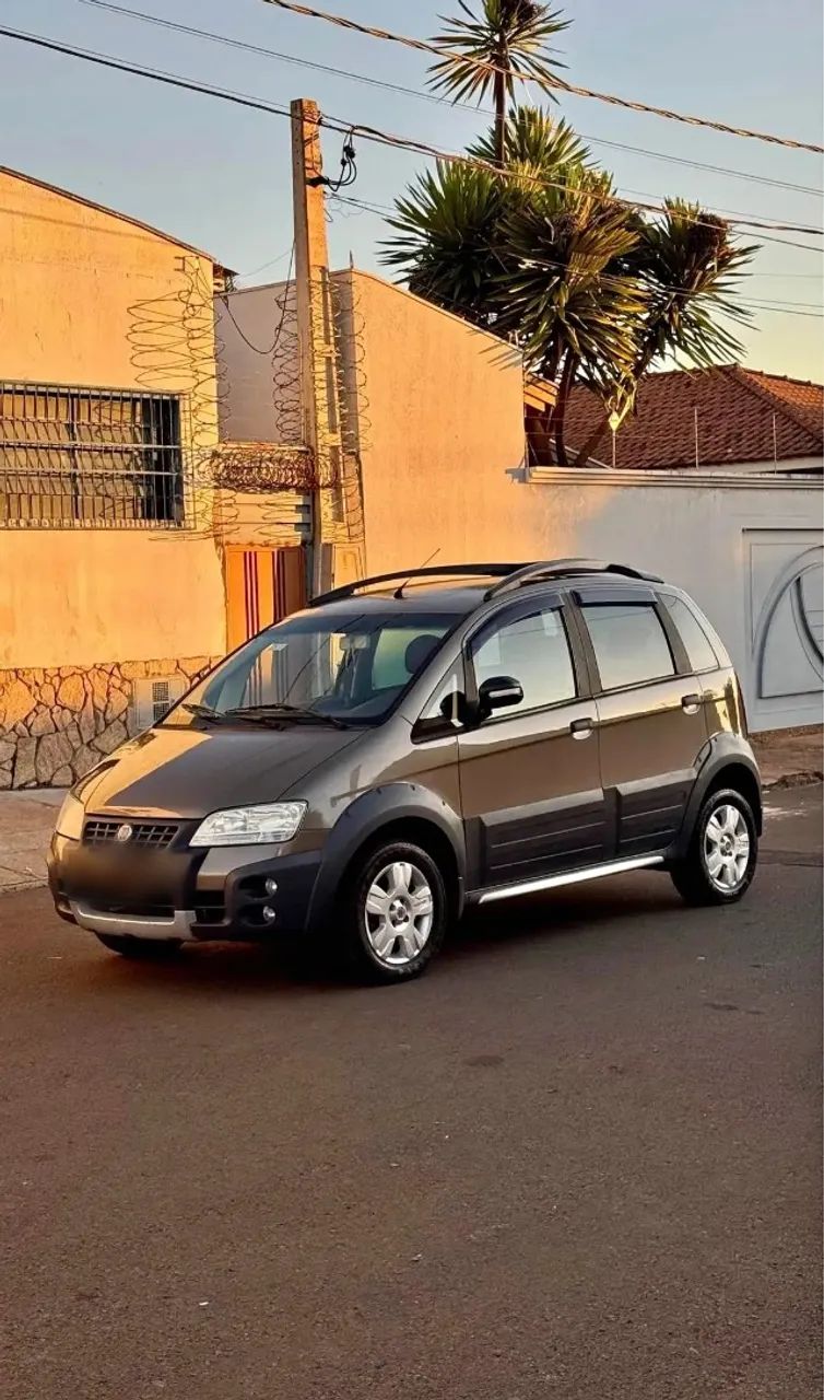 Fiat Idea Adv./ Adv.lock.dualogic 1.8 Flex 5P 2010 - Foto 3
