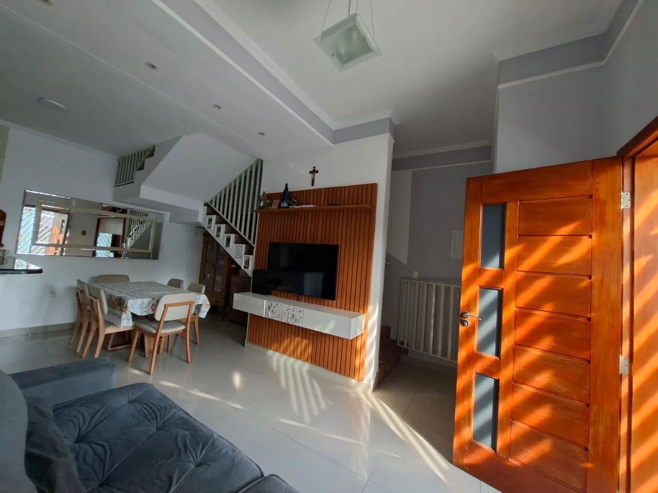 Espaçoso Sobrado na Vila Bela Vista - Foto 2