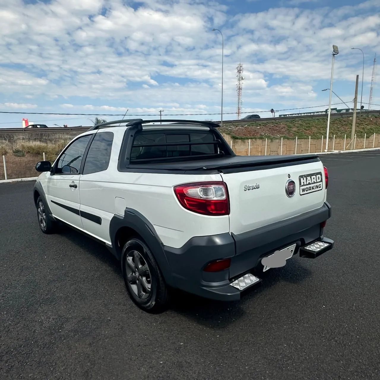 Fiat Strada Working 1.4 MPI Fire Flex 8V CD 2016 - Foto 2