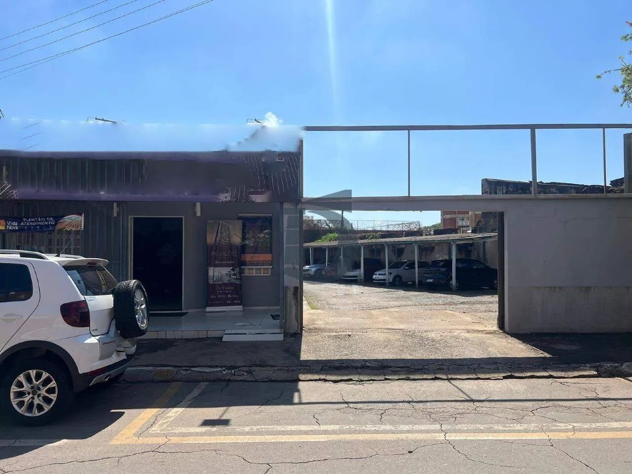 Imóvel Comercial Mobiliado para Aluguel 5 salas, 20 vagas - Centro