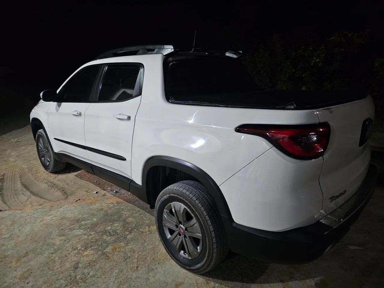Fiat Toro Freedom 1.8 16V Flex Aut. 2020 - Foto 2
