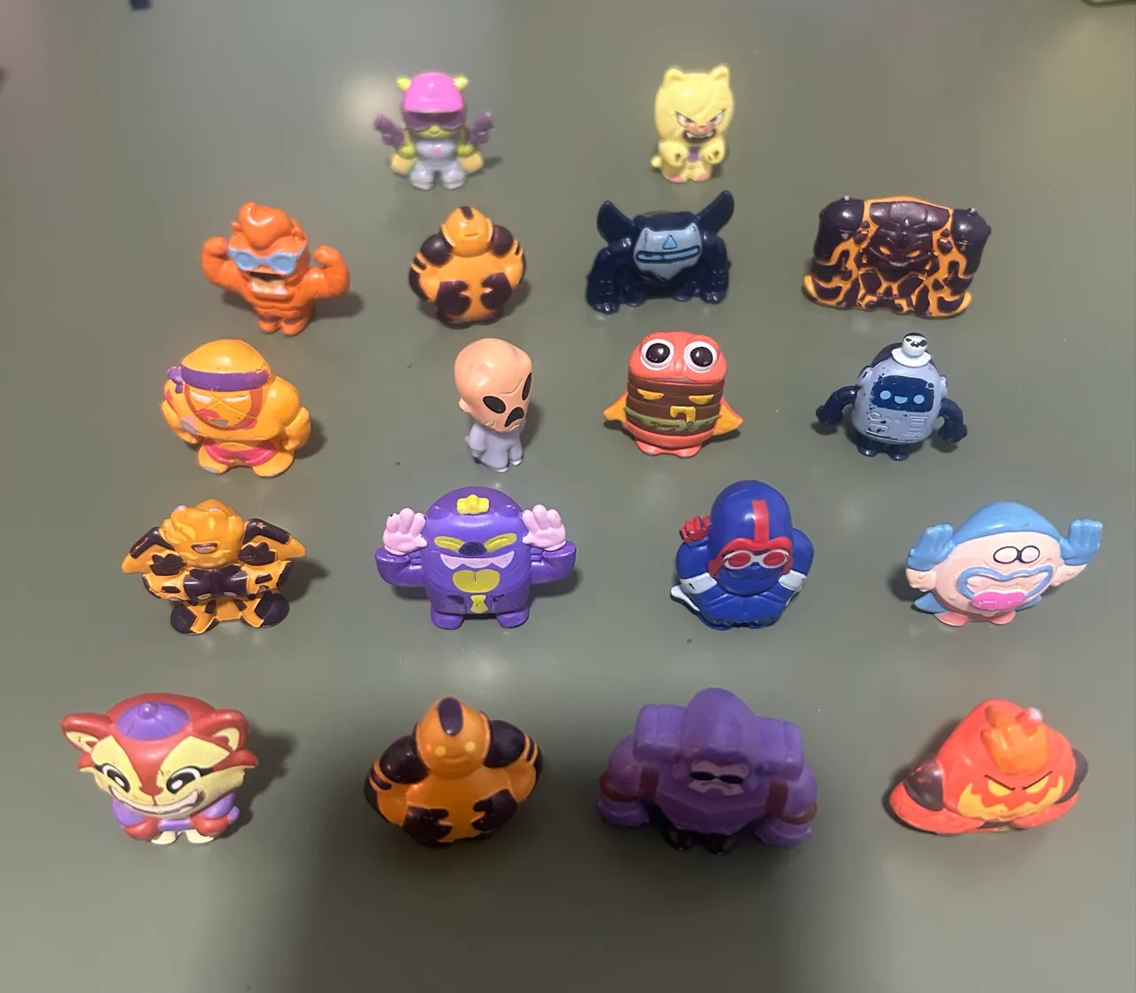 Lote Turma da Mônica gogos Crazy Bones panini - Hobbies e coleções