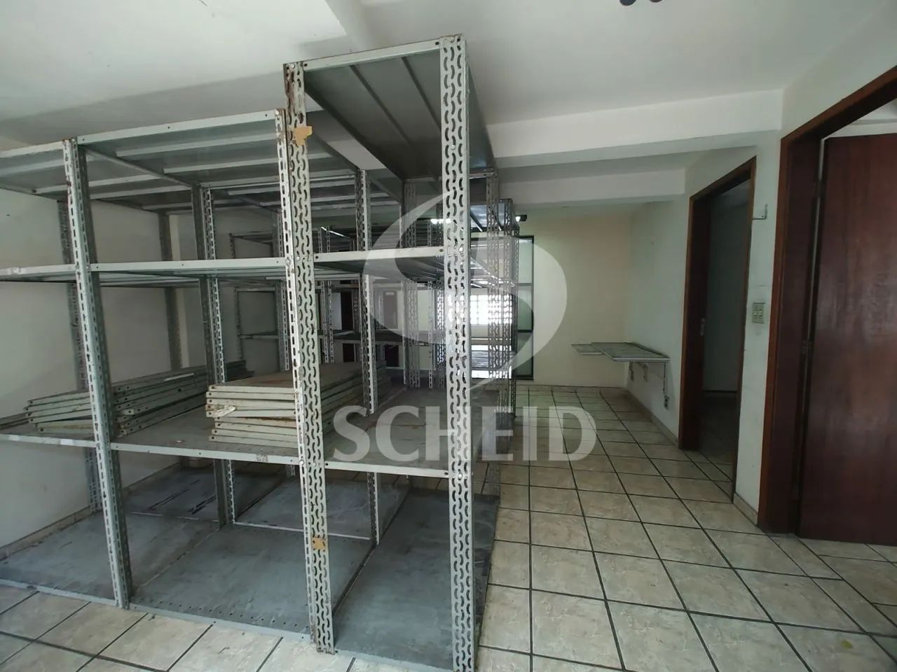 Laje comercial com 5 salas e 2 vagas de garagem para alugar no Jardim Cidália - SP - Foto 2