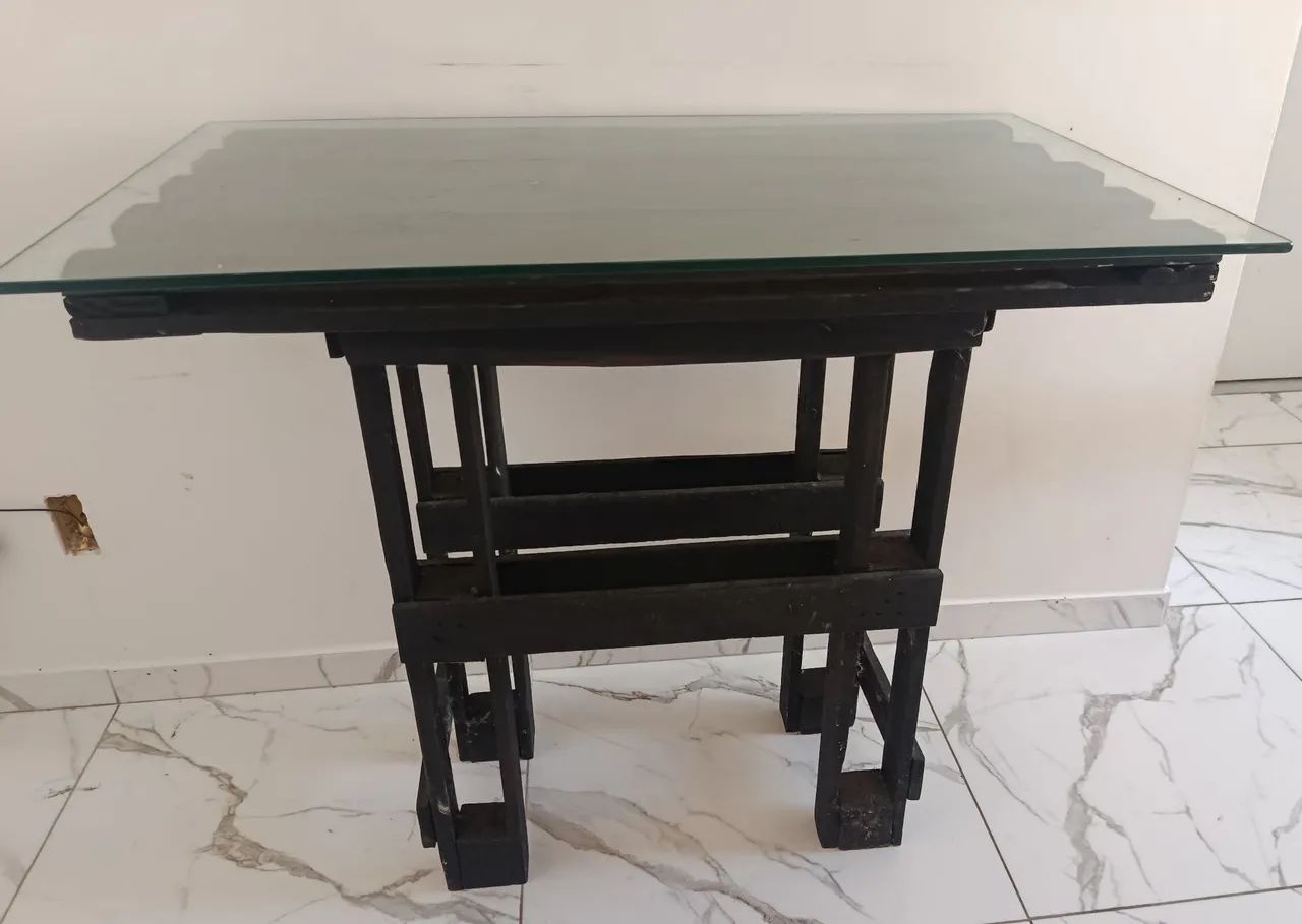Mesa de vidro sem cadeiras/banco de madeira - Foto 3
