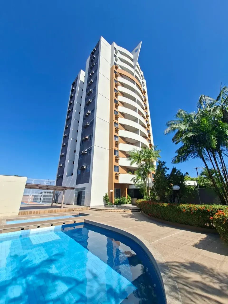 Cond. Portal do Aruanã - R$ 570mil.