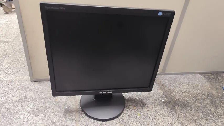 Monitor Samsung 17pol SyncMaster 743N 