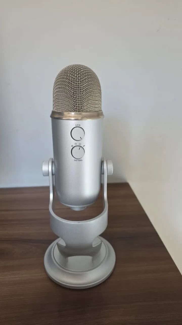 Microfone Usb Yeti Azul Para Gravação E Streaming No Pc E (Usado) - Foto 3
