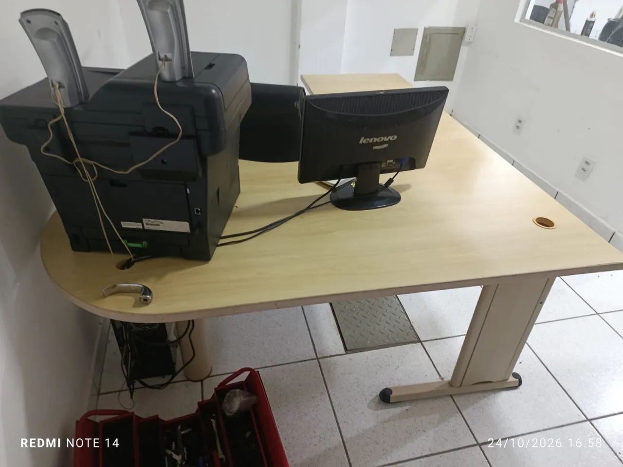 Mesa de escritório formato L - Foto 2