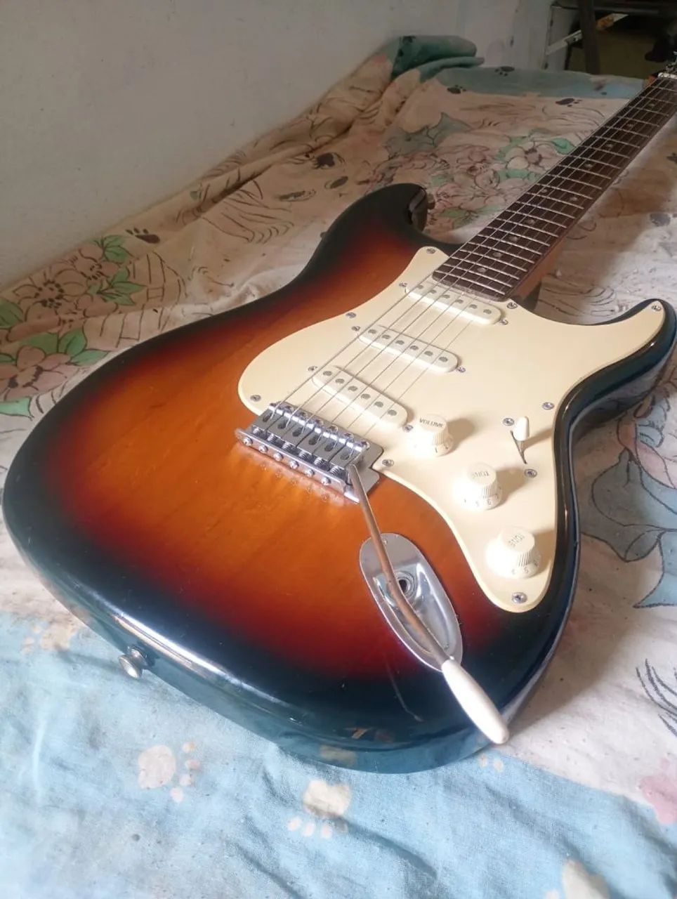 Guitarra eagla - Foto 2
