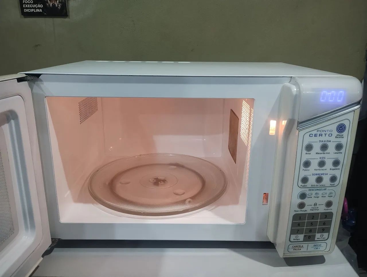 Microondas Eletrolux 31 litros  - Foto 3