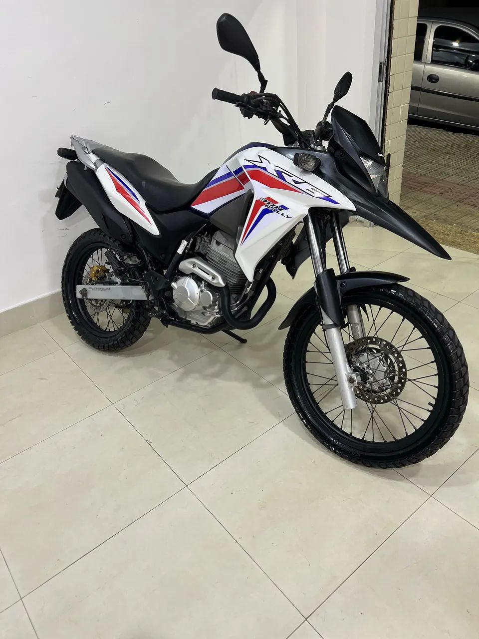 Xre 300